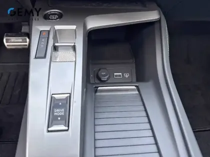 Photo 20 Peugeot 408  Electrique 58 kWh 210 ch