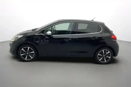 Photo 38 Peugeot 208  PureTech 110ch S&S BVM6