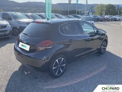 Photo 135 Peugeot 208  PureTech 110ch S&S BVM6
