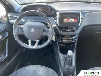 Photo 107 Peugeot 208  PureTech 110ch S&S BVM6