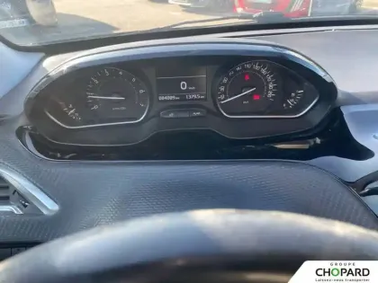 Photo 16 Peugeot 208  PureTech 110ch S&S BVM6