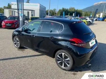 Photo 86 Peugeot 208  PureTech 110ch S&S BVM6