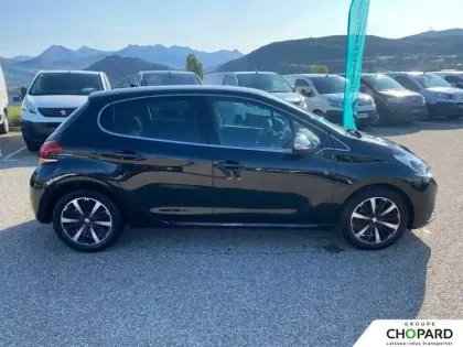 Photo 87 Peugeot 208  PureTech 110ch S&S BVM6