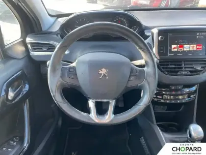 Photo 68 Peugeot 208  PureTech 110ch S&S BVM6