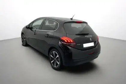 Photo 145 Peugeot 208  PureTech 110ch S&S BVM6