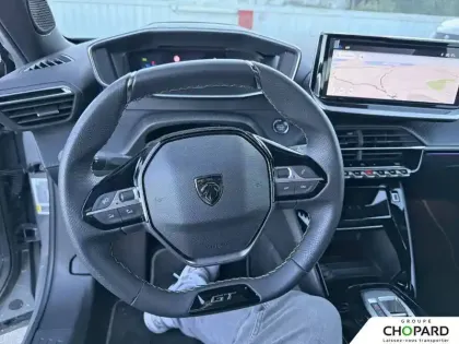 Photo 15 Peugeot 2008  Electrique 54 kWh 156 ch