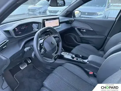 Photo 9 Peugeot 2008  Electrique 54 kWh 156 ch
