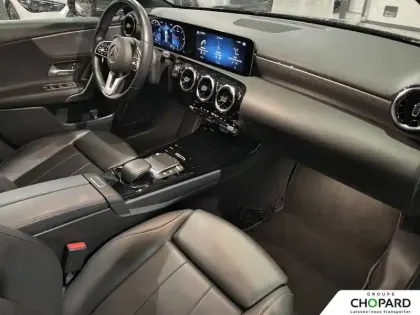 Photo 12 Mercedes Classe A  180 d 7G-DCT