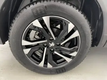 Photo 18 Peugeot 2008  PureTech 130 S&S EAT8