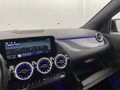 Photo 25 Mercedes GLA  200 d 8G-DCT