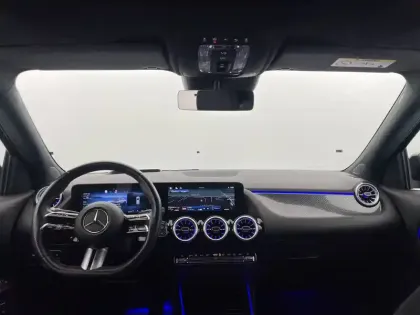 Photo 30 Mercedes GLA  200 d 8G-DCT