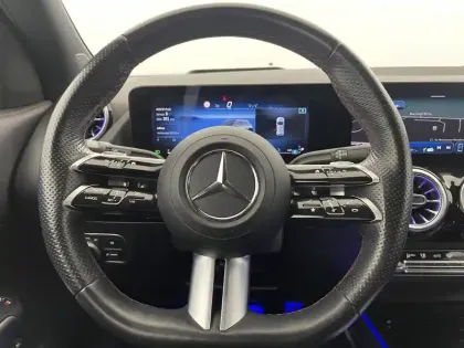 Photo 22 Mercedes GLA  200 d 8G-DCT