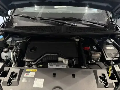 Photo 30 Peugeot 3008  Hybrid 145 e-DCS6