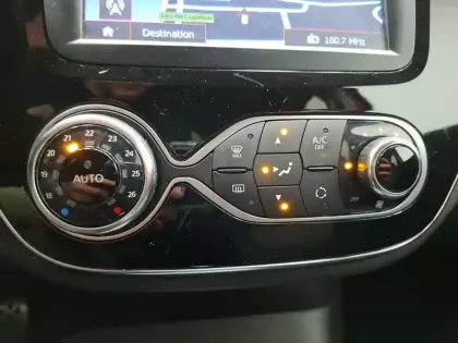 Photo 22 Renault Captur  TCe 120 Energy