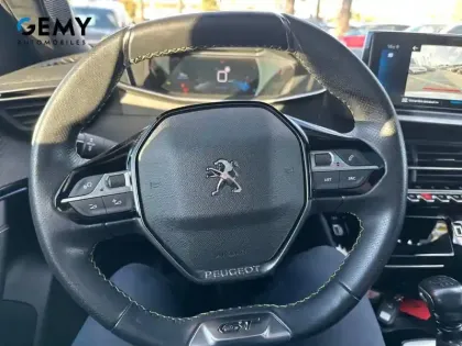 Photo 29 Peugeot 2008  BlueHDi 110 S&S BVM6