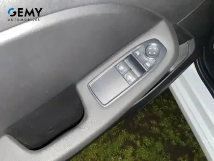 Photo 11 Renault Clio  E-Tech 140 - 21N