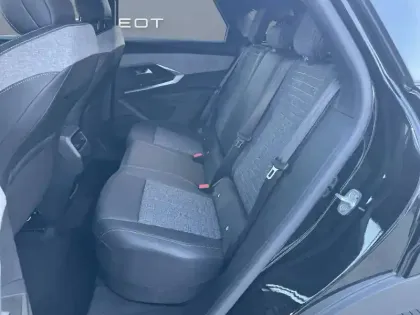 Photo 72 Peugeot 3008  Hybrid 136 e-DCS6