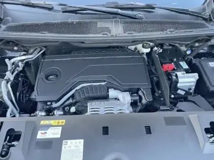 Photo 9 Peugeot 3008  Hybrid 136 e-DCS6