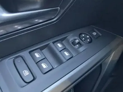 Photo 85 Peugeot 3008  Hybrid 136 e-DCS6