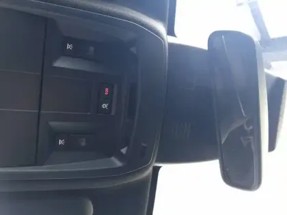 Photo 38 Peugeot 5008  Hybrid 136 e-DCS6