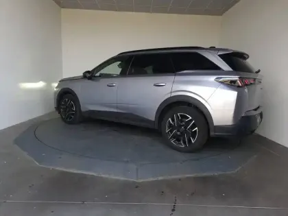 Photo 7 Peugeot 5008  Hybrid 136 e-DCS6