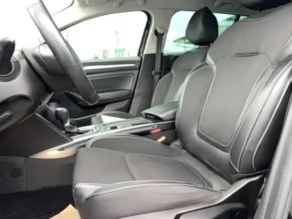 Photo 89 Renault Megane Mégane IV Estate Blue dCi 115 EDC - 21N