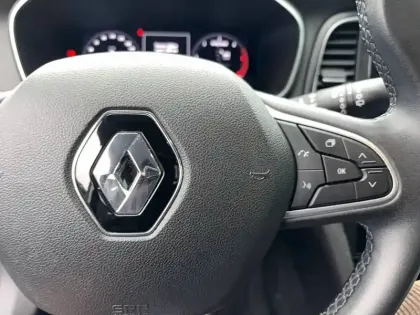 Photo 94 Renault Megane Mégane IV Estate Blue dCi 115 EDC - 21N