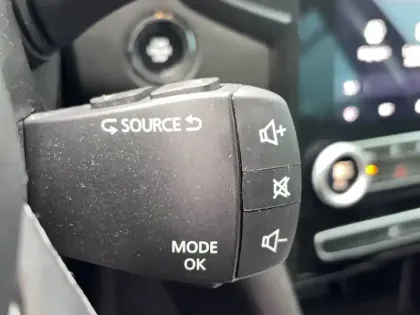 Photo 51 Renault Megane Mégane IV Estate Blue dCi 115 EDC - 21N