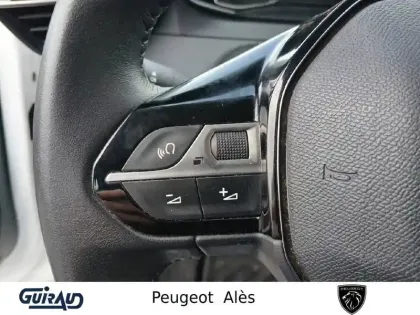 Photo 17 Peugeot 208  PureTech 75 S&S BVM5