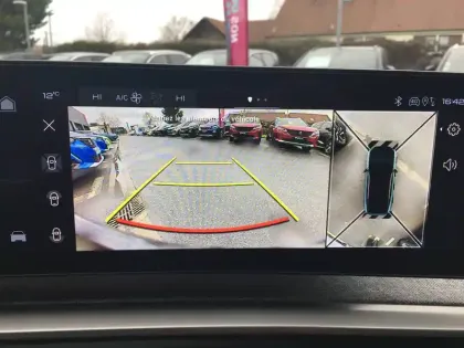 Photo 63 Peugeot 3008  Hybrid 145 e-DCS6