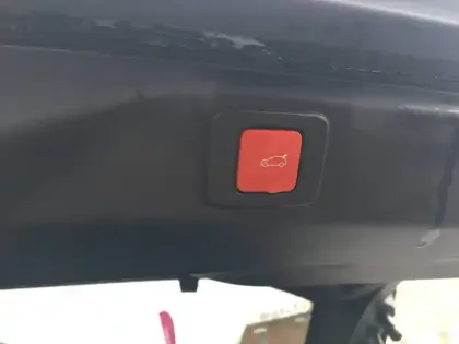 Photo 55 Peugeot 3008  Hybrid 145 e-DCS6