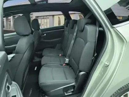 Photo 22 Kia Carens  1.6 GDi 135 ch ISG 7 pl Active