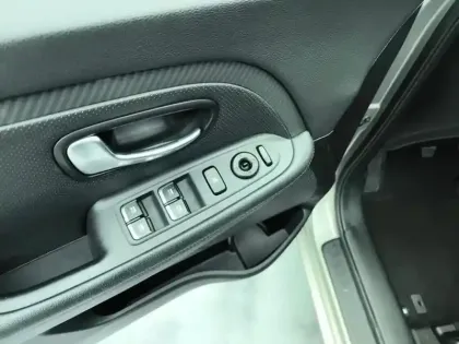 Photo 19 Kia Carens  1.6 GDi 135 ch ISG 7 pl Active