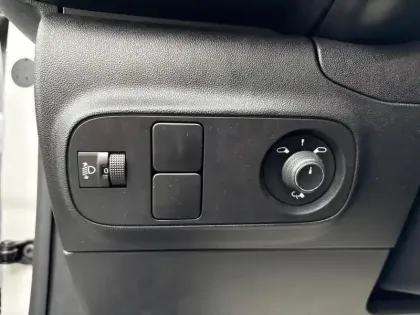 Photo 12 Citroën C3  PureTech 83 S&S BVM5 C-Series