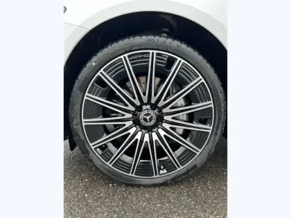 Photo 8 Mercedes Classe E 220 d 4MATIC AMG Line Berline