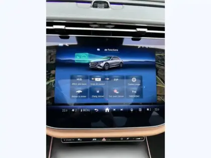 Photo 19 Mercedes Classe E 220 d 4MATIC AMG Line Berline