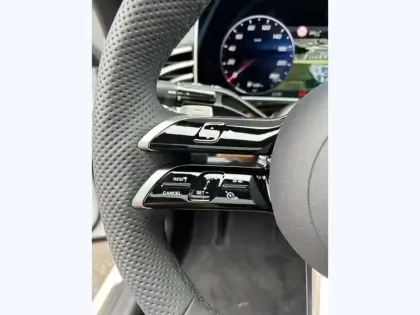 Photo 15 Mercedes Classe E 220 d 4MATIC AMG Line Berline