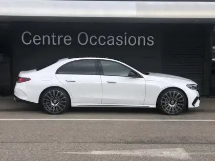 Photo 5 Mercedes Classe E 220 d 4MATIC AMG Line Berline