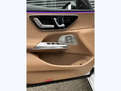 Photo 11 Mercedes Classe E 220 d 4MATIC AMG Line Berline