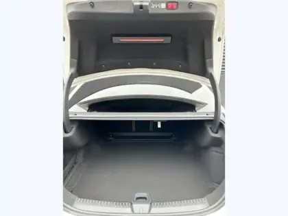 Photo 9 Mercedes Classe E 220 d 4MATIC AMG Line Berline