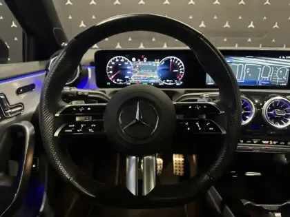 Photo 19 Mercedes Classe A 250 e AMG Line