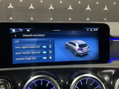 Photo 18 Mercedes Classe A 250 e AMG Line