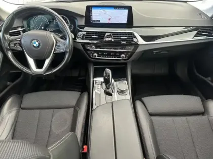 Photo 9 BMW Serie 5 530 i 2.0 252 Sport Line