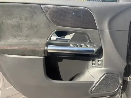 Photo 17 Mercedes GLA 250 e Hybrid EQ AMG Line