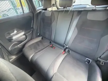 Photo 19 Mercedes GLA 250 e Hybrid EQ AMG Line