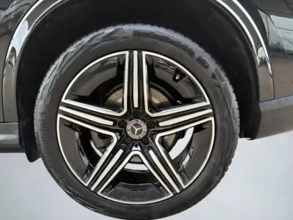 Photo 11 Mercedes GLC  220 d 4MATIC AMG Line