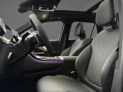 Photo 18 Mercedes GLC  220 d 4MATIC AMG Line