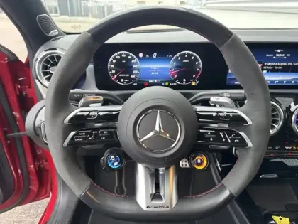 Photo 11 Mercedes Classe A Mercedes-AMG A 45 S 4MATIC+