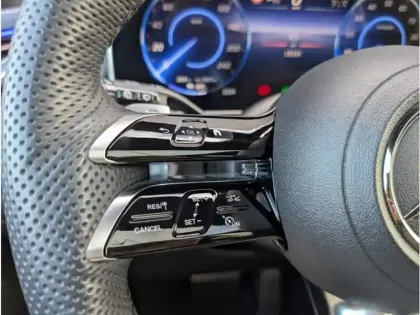 Photo 12 Mercedes EQE Gén. I Ph1 AMG Line 5