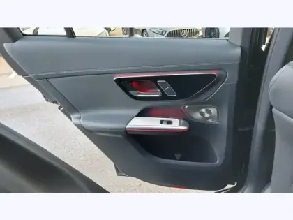 Photo 37 Mercedes Classe GLC GLC 300 e  Hybrid EQ 4MATIC 